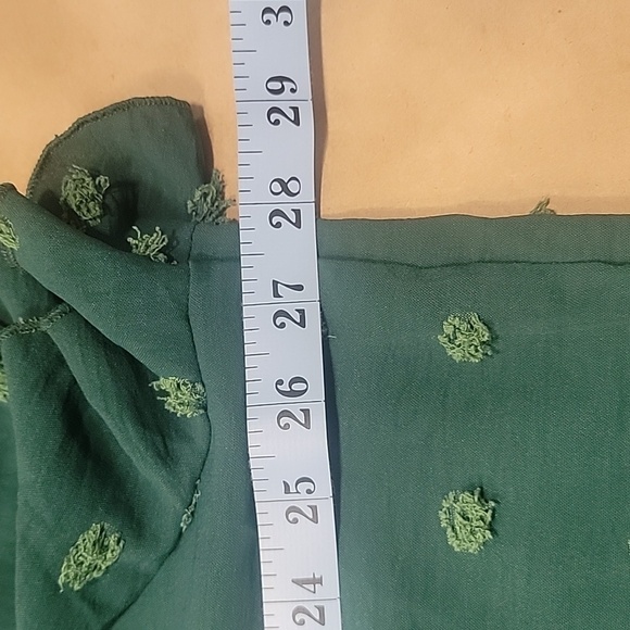 IN'VOLAND,  Size 22W V Neck Short Sleeve Flowy Tunic with Swiss Dots, NEW - Picture 12 of 14